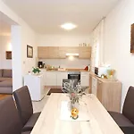 Mato 1424 Apartman
