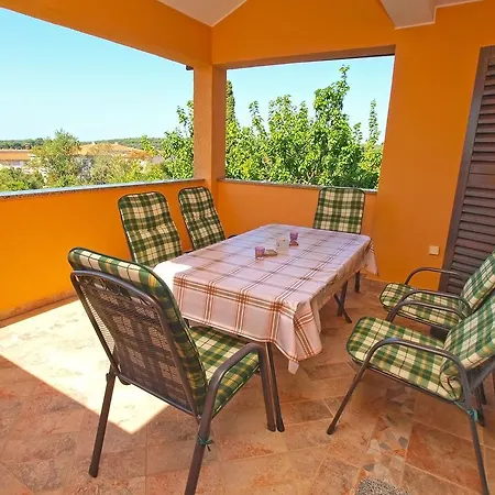 Mato 1424 Apartmán Pula