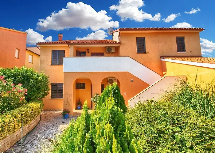 Mato 1424 Apartment Pula