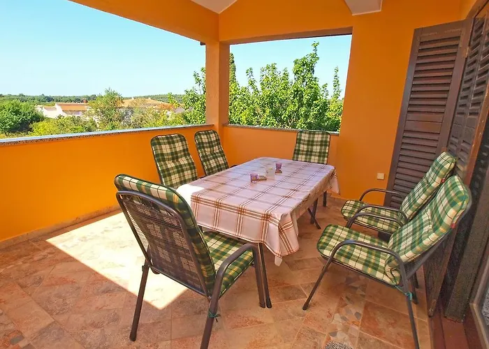 Mato 1424 Apartment Pula